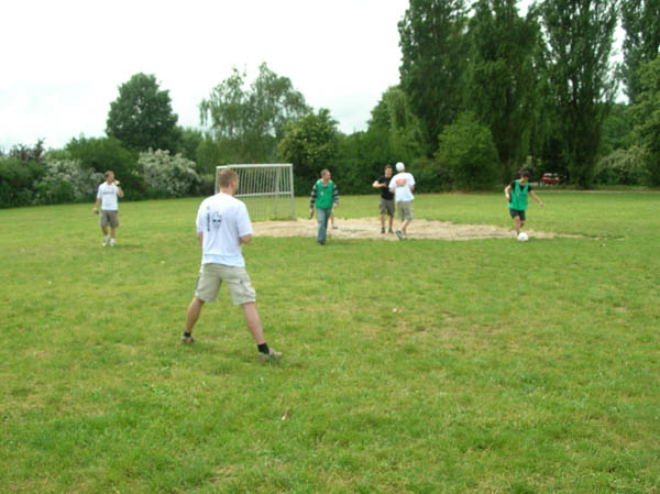 Gehfussball